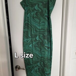 Green Marble Pattern Dress - Size L